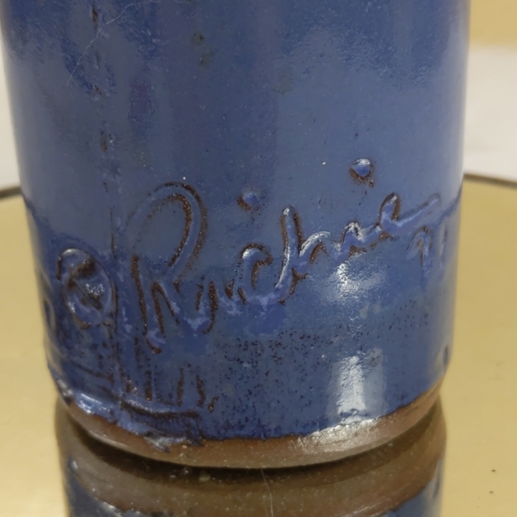 Richie Studio Art Pottery Beans Quirky Boho Vintage 1971 Blue Glaze - Picture 3 of 8